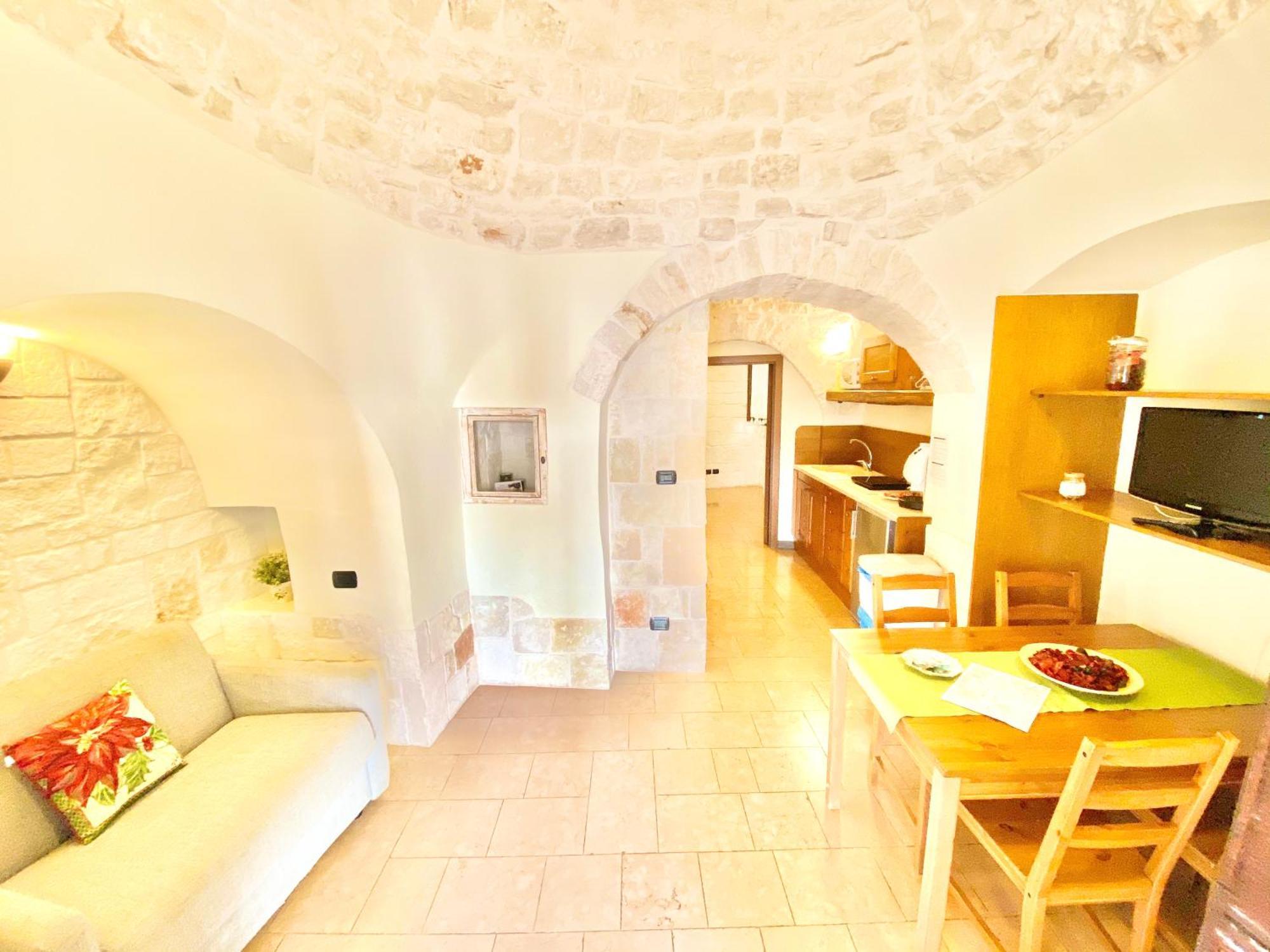 Trulli Fenice Альберобелло Экстерьер фото
